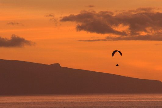 Puesta de sol en parapente