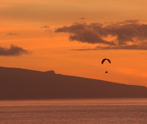 Puesta de sol en parapente